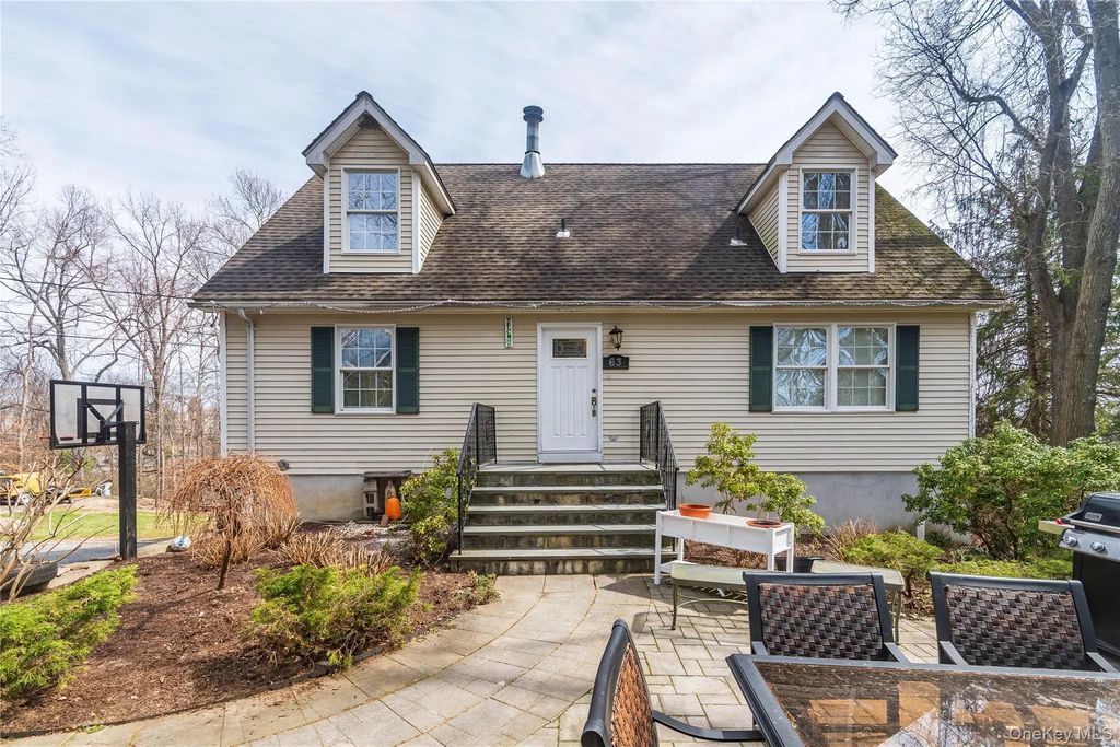 63 South Road, Brewster