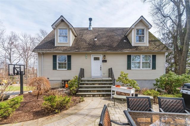 63 South Road, Brewster