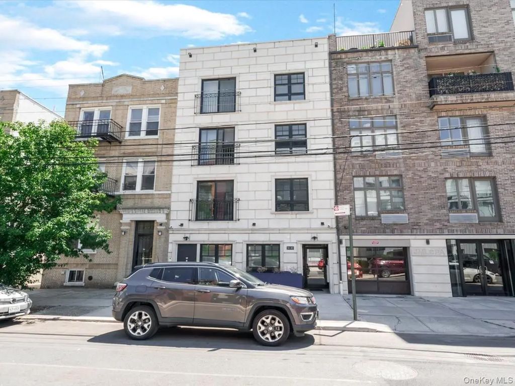 1440 31st Avenue # 2f, Astoria
