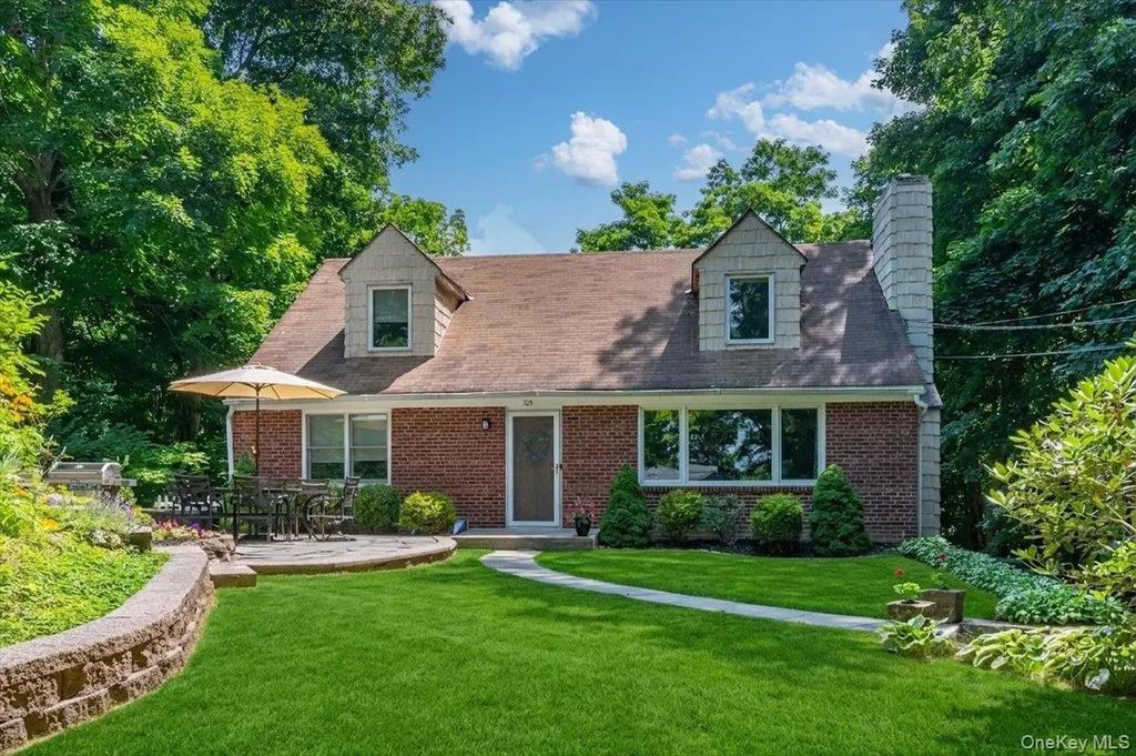 105 High Street Extension, Mount Kisco