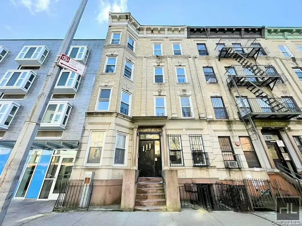 218 Hull Street, Brooklyn