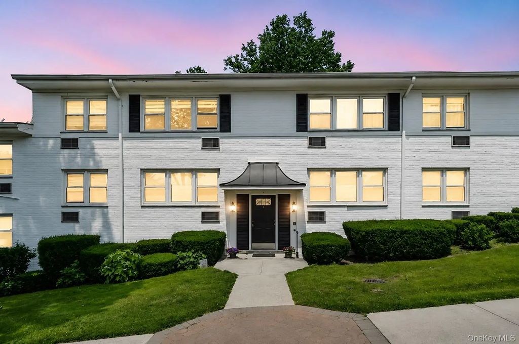 95 Avon Circle # D, Rye Brook