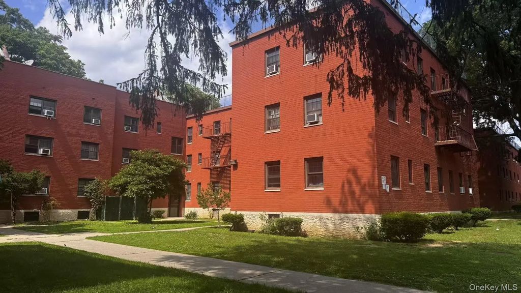 141-33 78th Ave # 2b, Kew Garden Hills