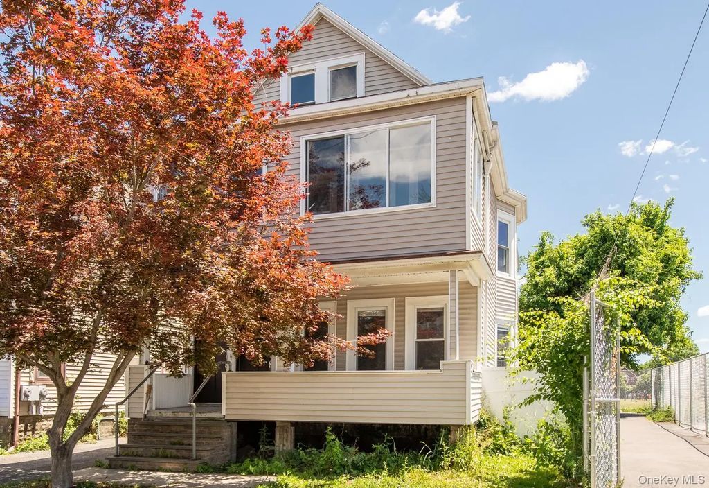 38 May Street, Poughkeepsie