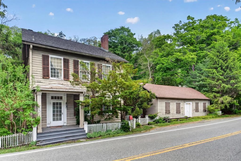 815 Craigville Road, Chester