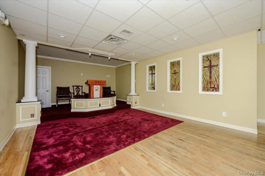 32-40 Roosevelt Avenue, Valley Stream