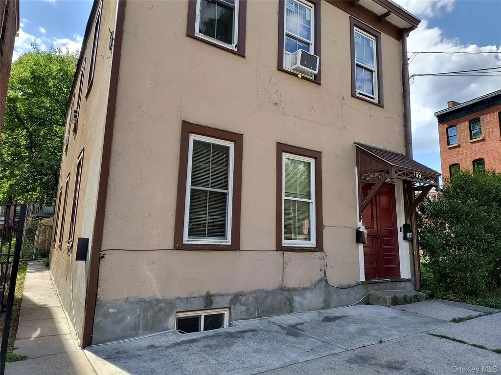 169 N Miller Street, Newburgh