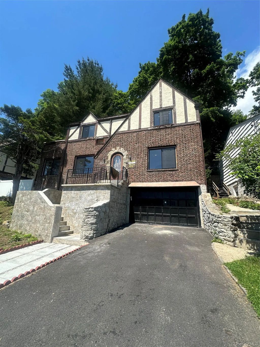 55 Brookdale Drive, Yonkers
