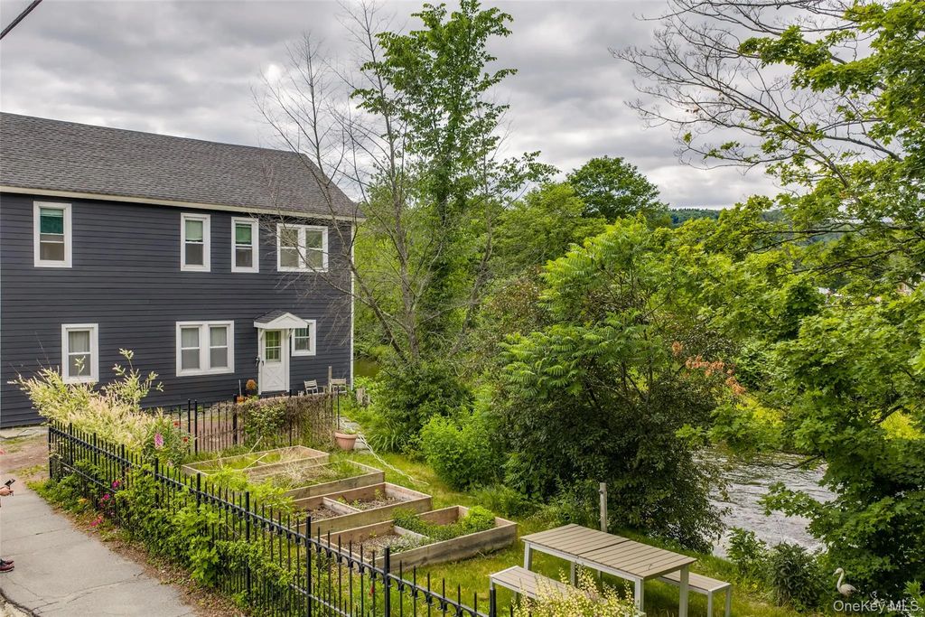 34 Main St. # 4, Livingston Manor