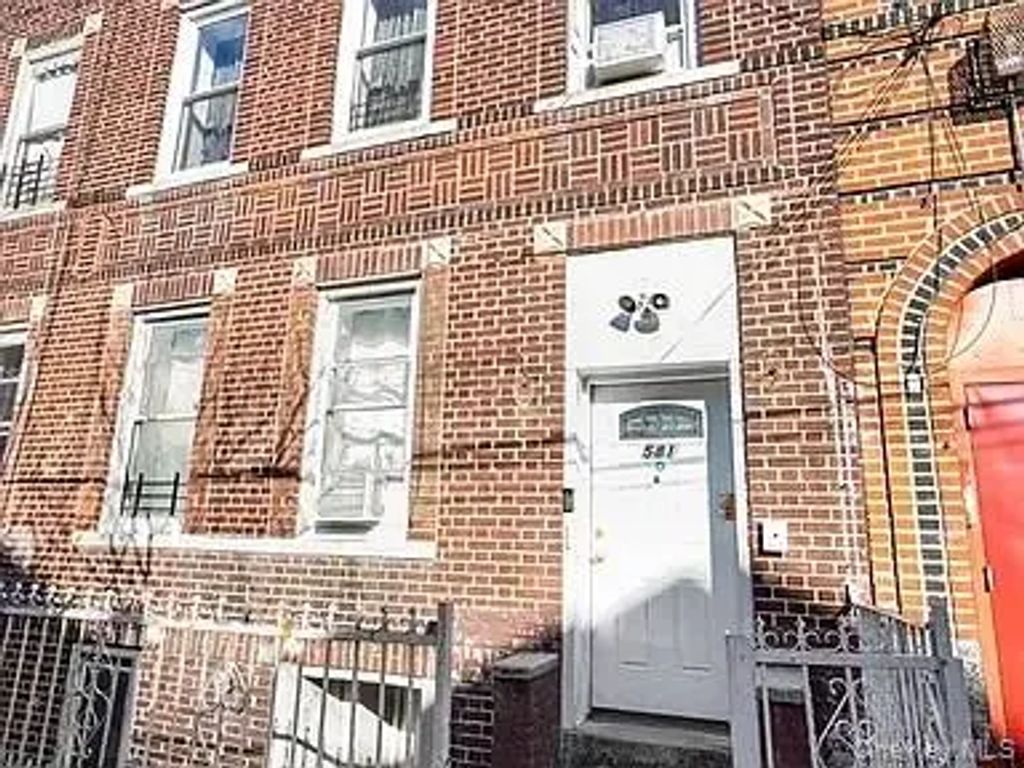 581 Van Siclen Avenue, Brooklyn