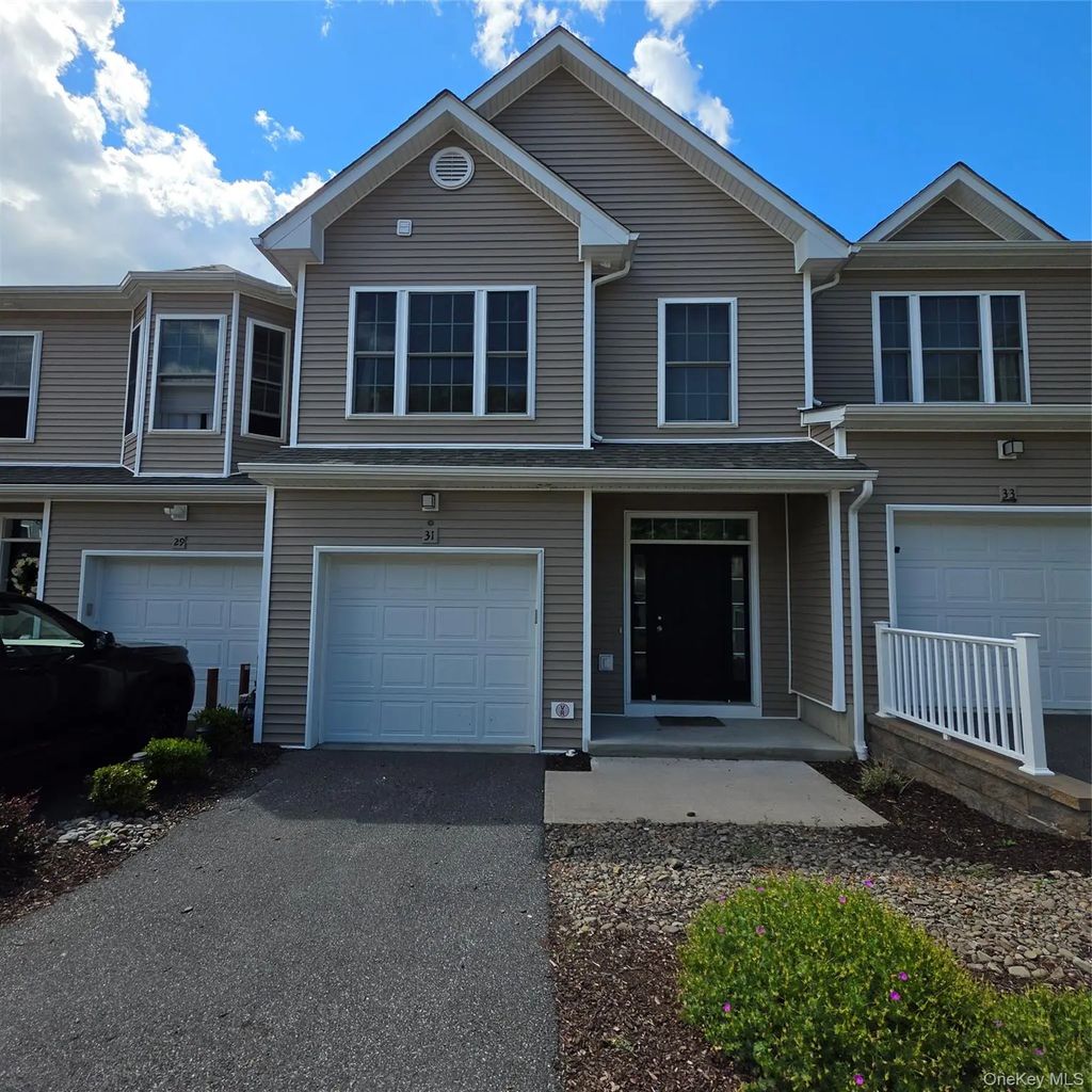 31 Pinto Road W, Middletown