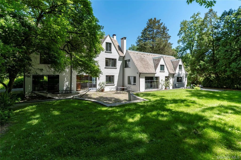 164 S Mountain Road, New City