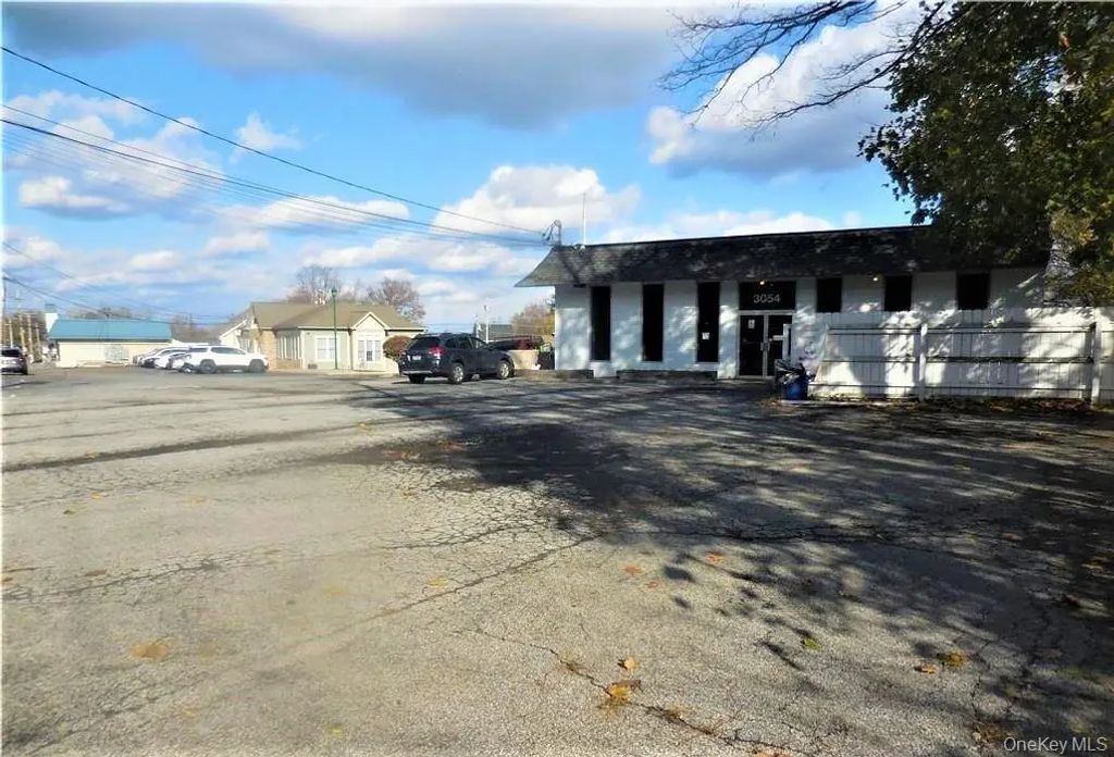 3054 Us Route 9w, New Windsor