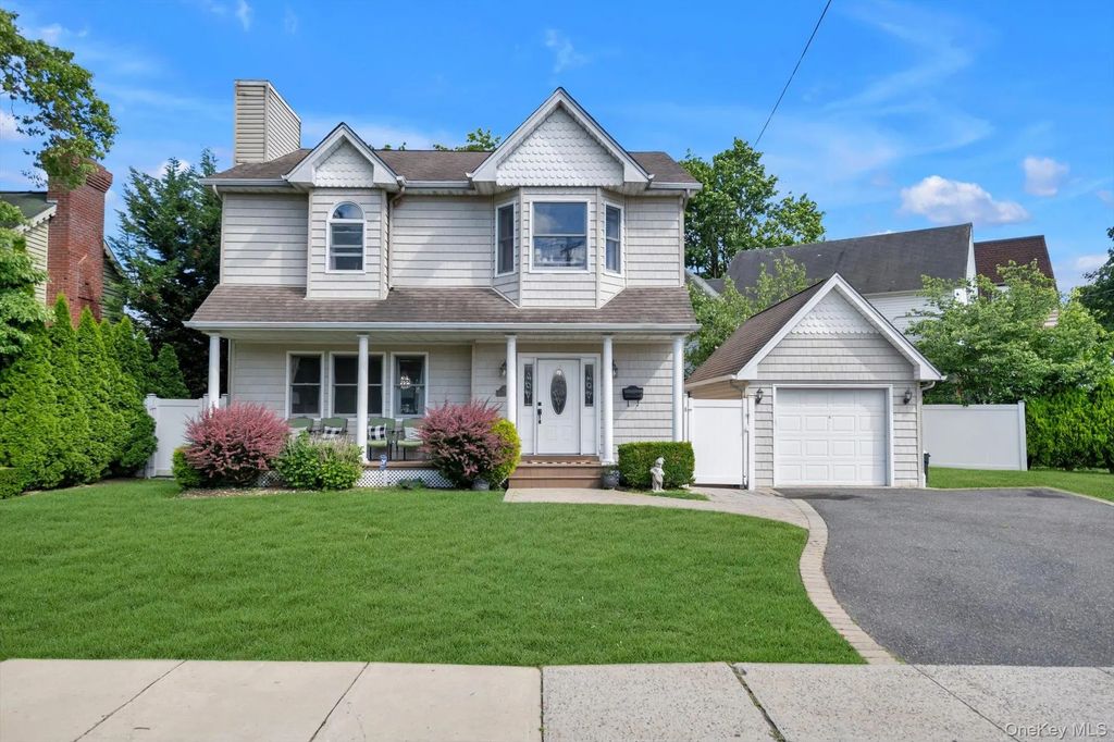 146 Melville Road, Farmingdale