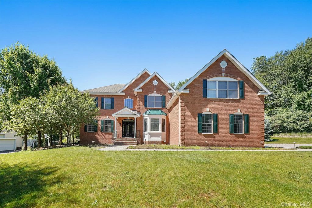 83 Saint Andrews Lane, Hopewell Junction