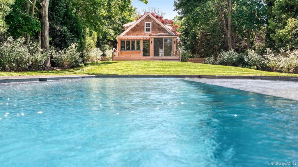 149 Accabonac Road, East Hampton