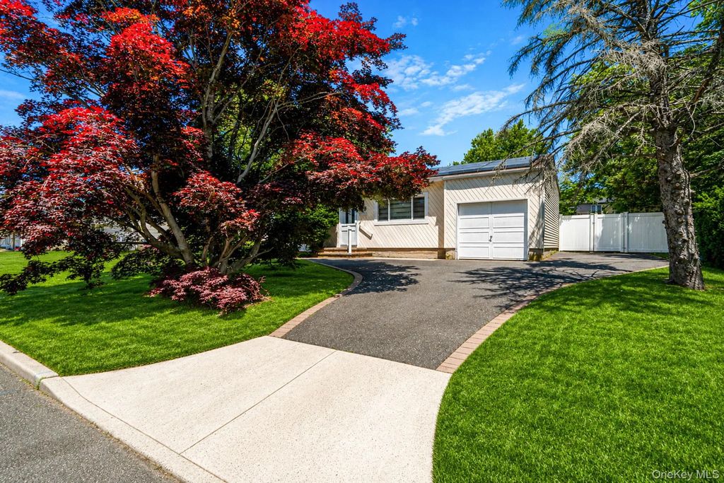 15 Edwin Avenue, Patchogue