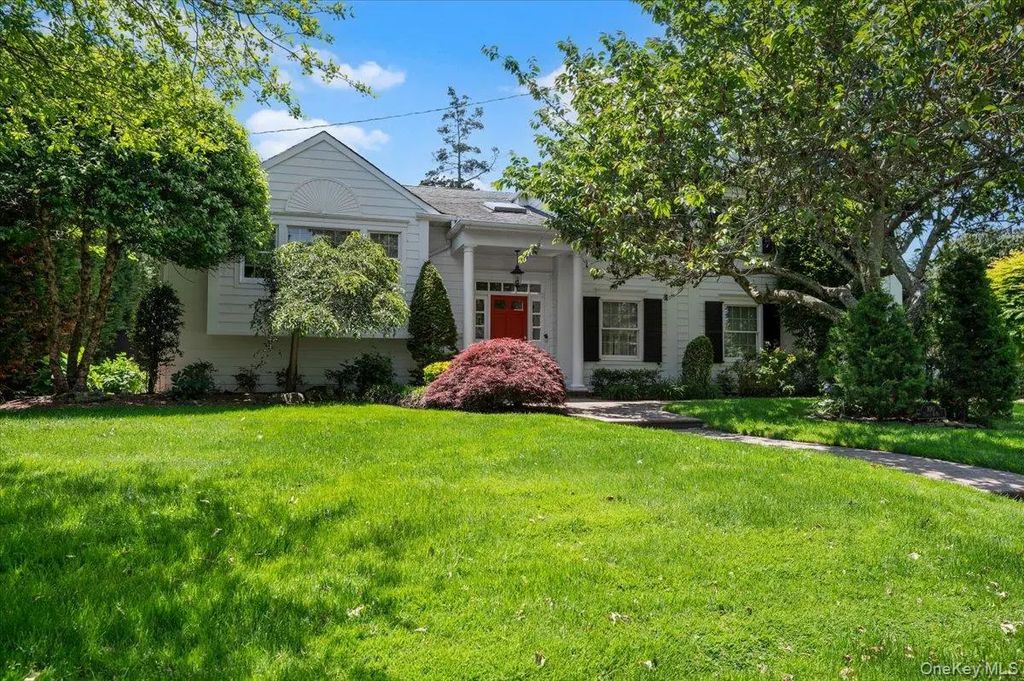 100 Cabot Road, Massapequa