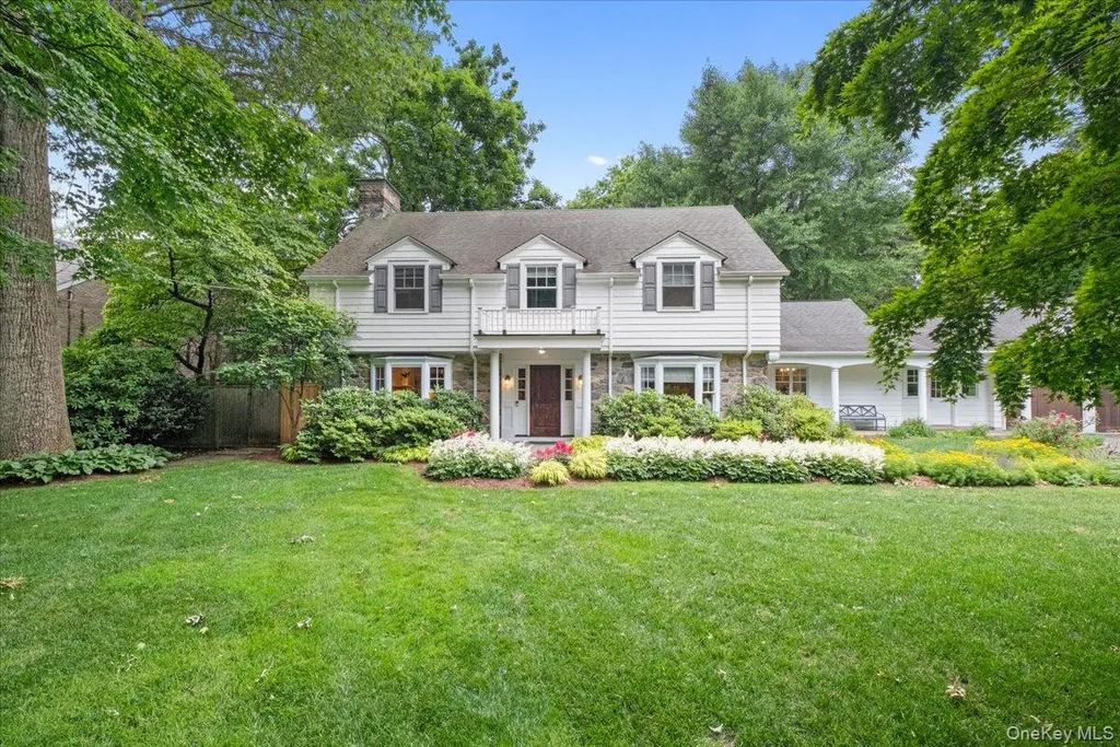 282 Evandale Road, Scarsdale