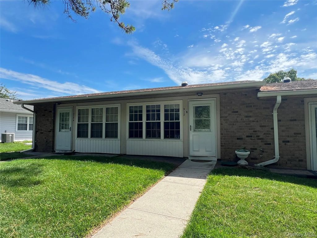 312 Woodbridge Drive # B, Ridge