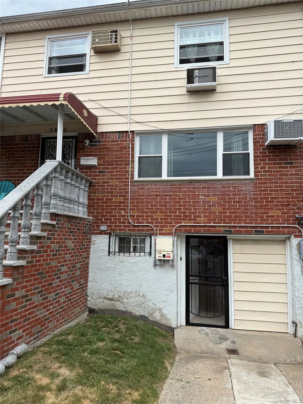 1633 Canarsie Road, Brooklyn