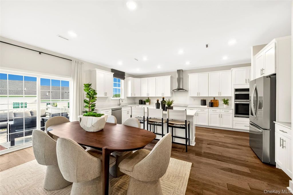 1 Aurora Terrace, Tuxedo Park