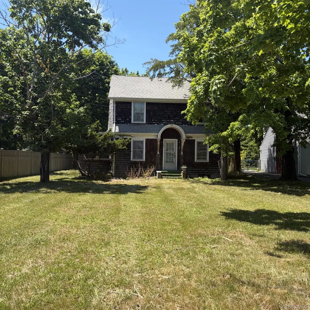 67 Tanners Neck Lane, Westhampton