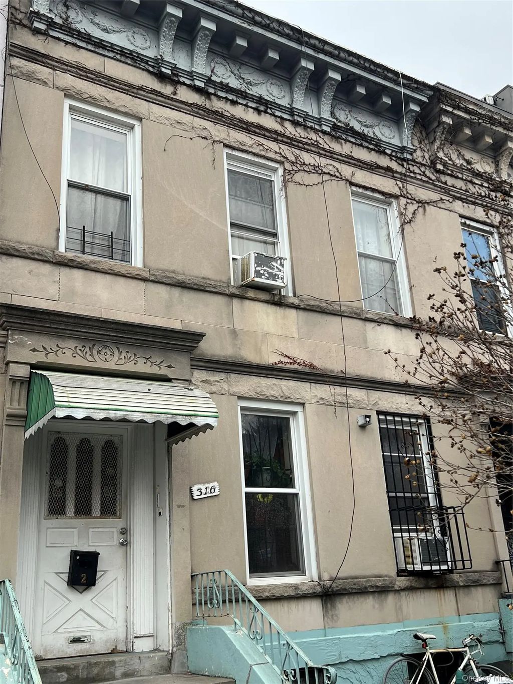 316 East 32nd Street, Brooklyn