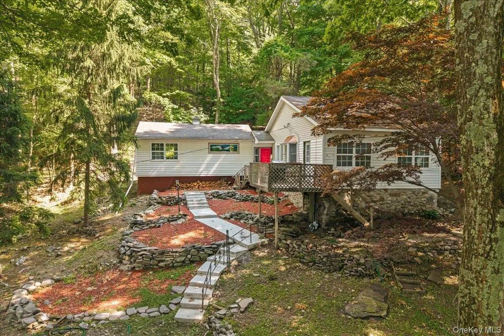 12 Cascade Trail, Monroe