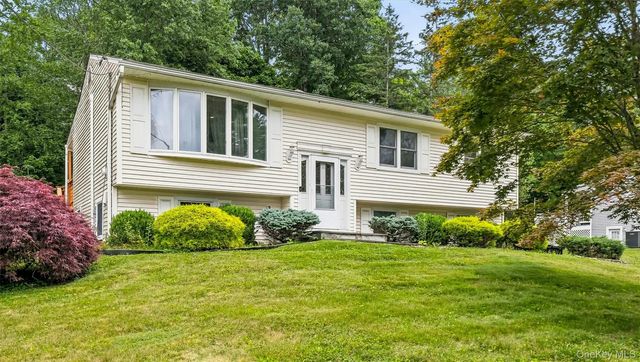 53 Everett Road, Carmel
