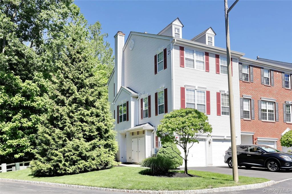 141 Meadow Lane, Nanuet