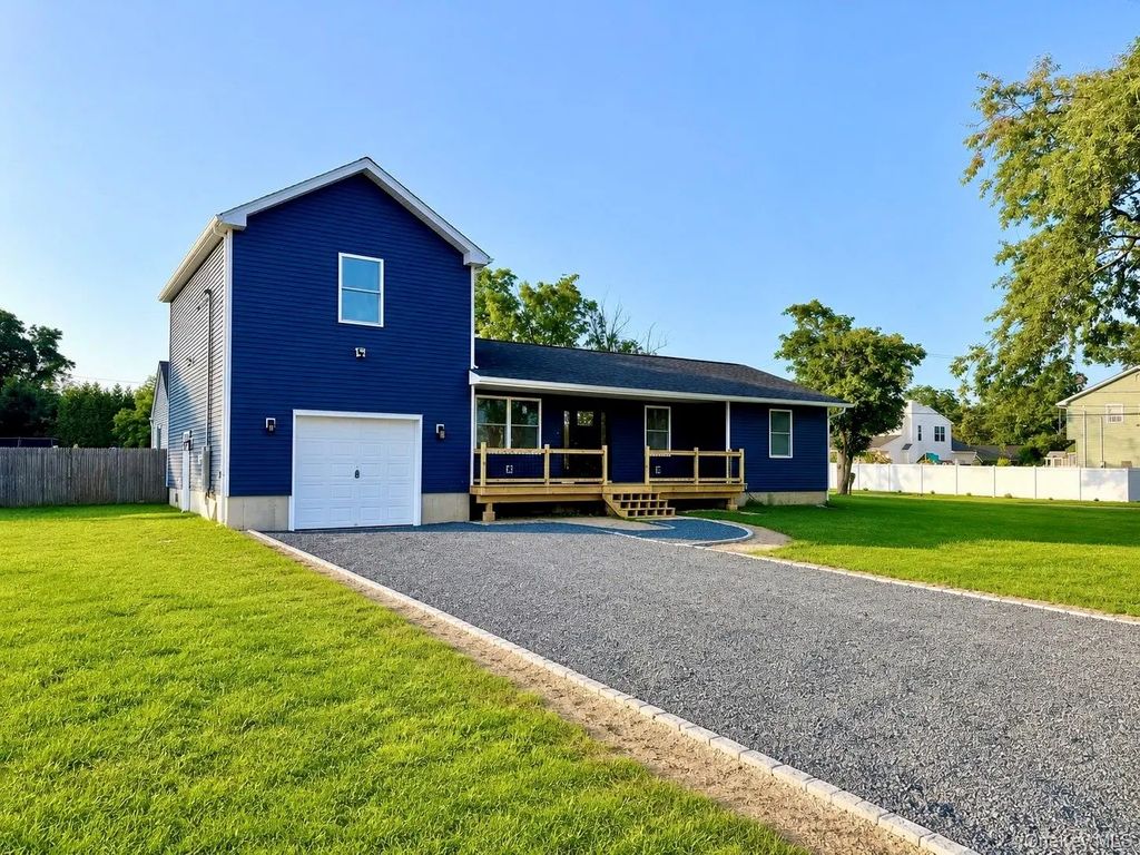 57 Shore Drive, Mastic Beach