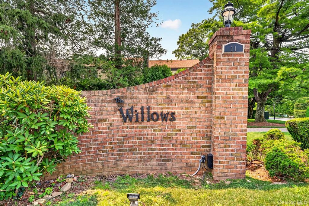 11 Jackson Avenue # 81, Scarsdale