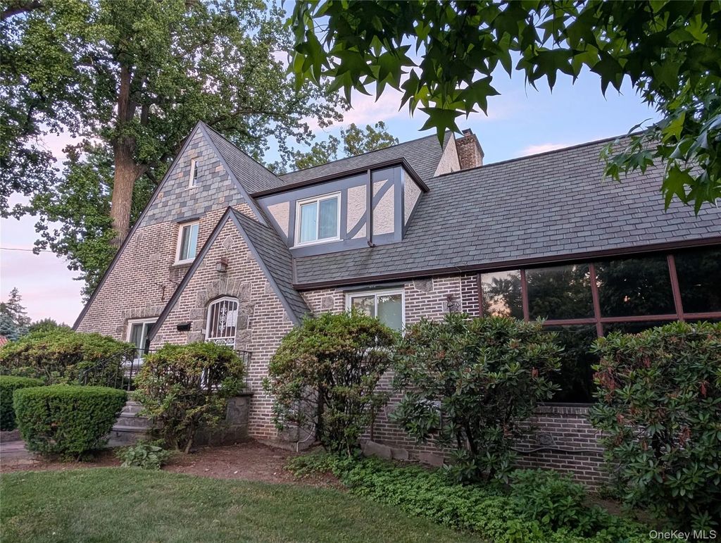 294 Lincoln Avenue, New Rochelle