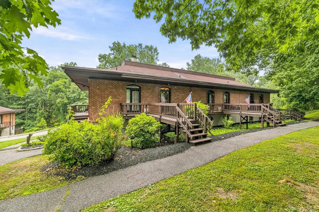 1 Beecher Lane # C7, Peekskill