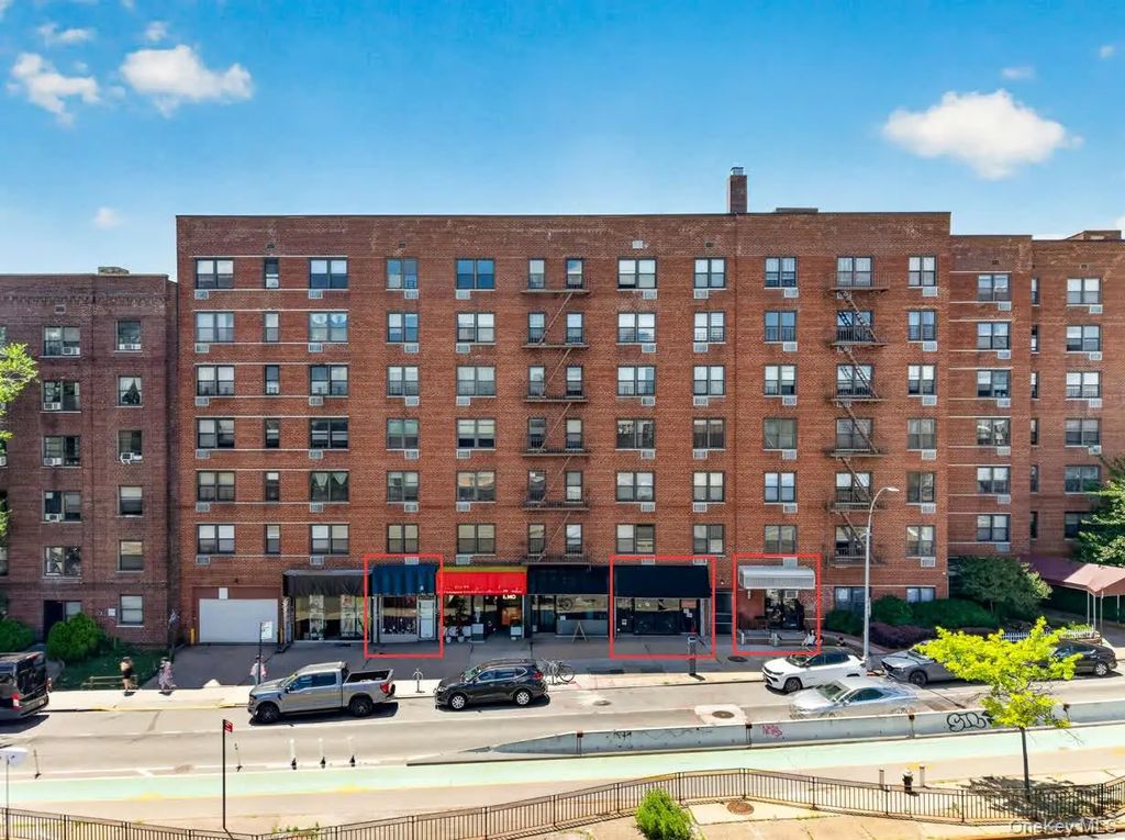 10230 Queens Boulevard # Retails, Forest Hills