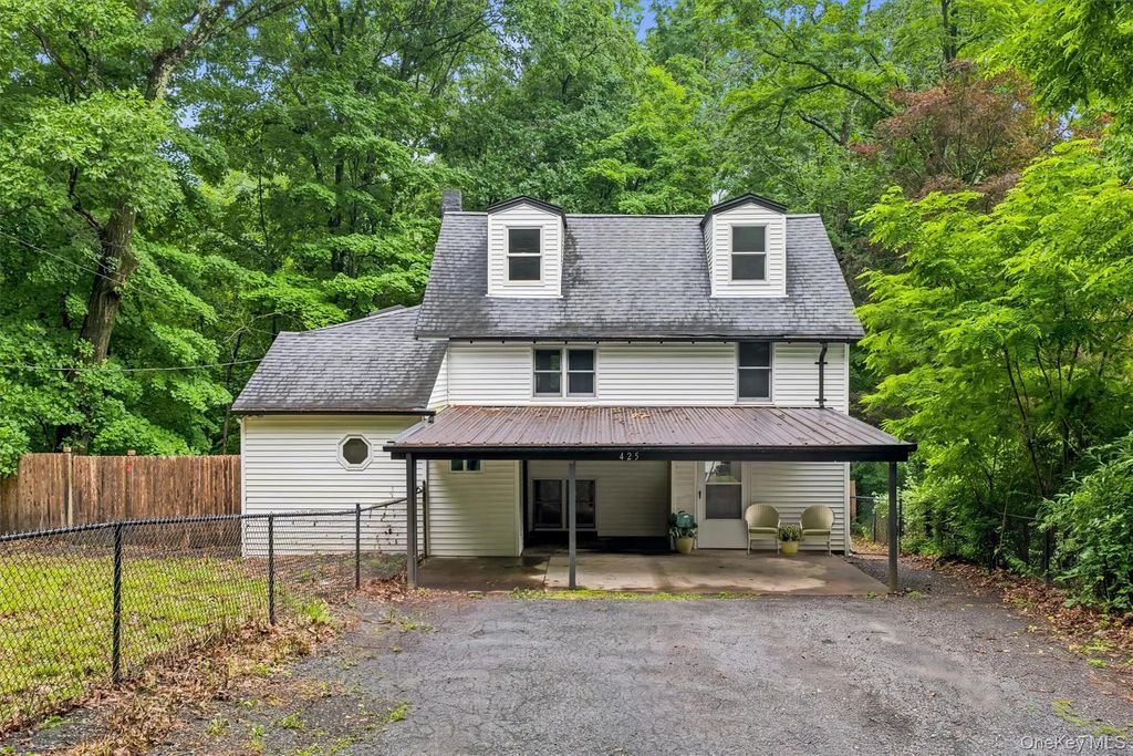 425 Old Dutch Hollow Road, Monroe