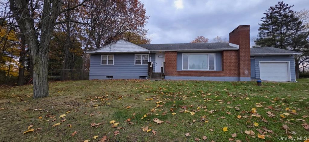 2075 State Route 208 Road, Montgomery