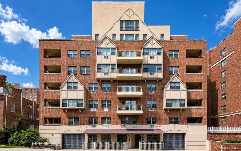 83-75 117th Street # 4d, Kew Gardens