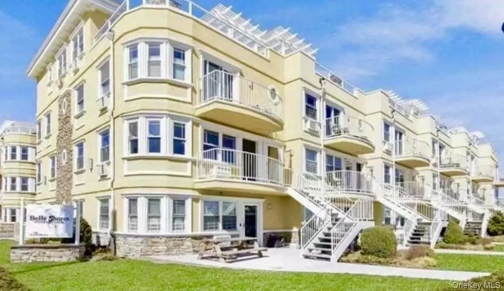 180 Beach 101 St # 3a, Rockaway Park