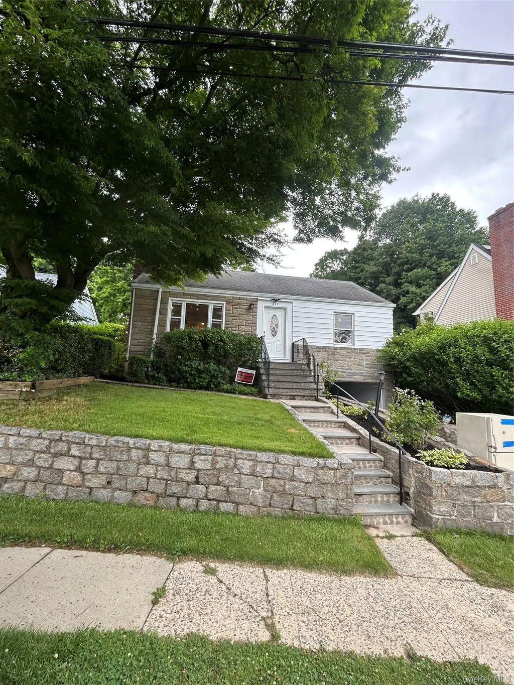 207 Morsemere Avenue, Yonkers