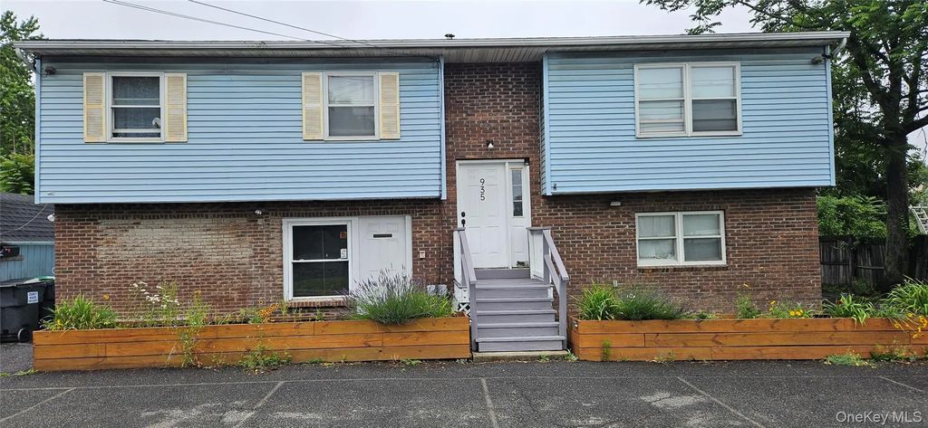 935 Homestead Avenue, Maybrook