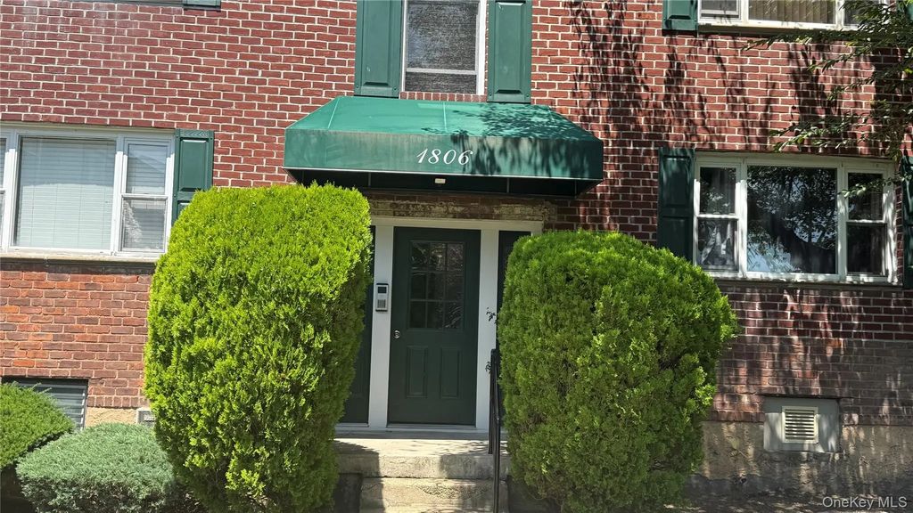 1806 Shipley Avenue 1, Valley Stream