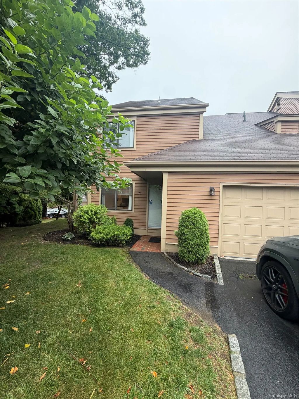 75 Greenway Close # 75, Rye Brook