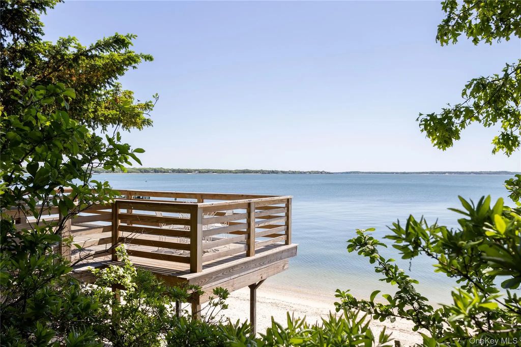 680 Private Road # 17, Southold