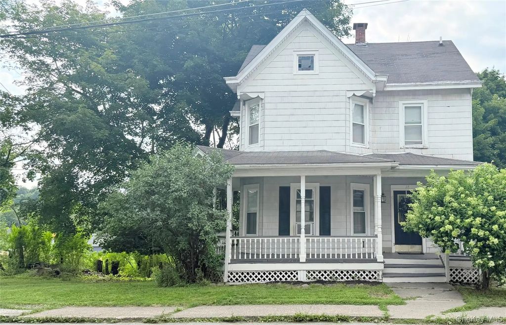 18 Pleasant Avenue, Walden