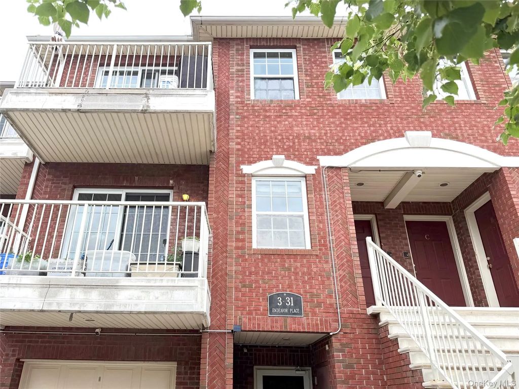 3-31 Endeavor Place # B, College Point