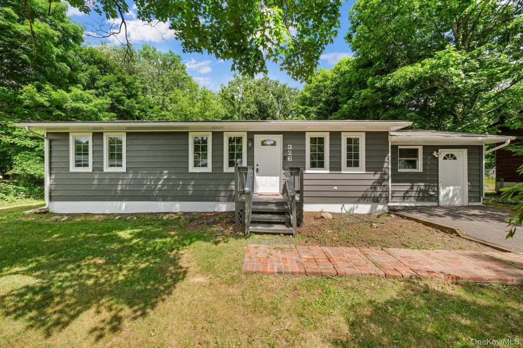 326 Lake Vue Drive, Montgomery