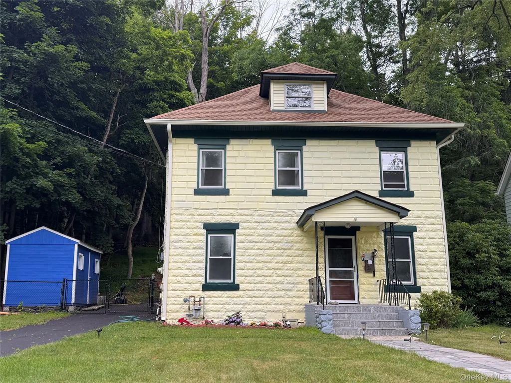 39 Reservoir Avenue, Port Jervis