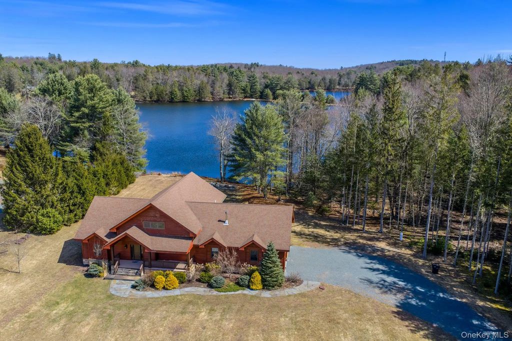 58 Deer Meadow Road, Bethel